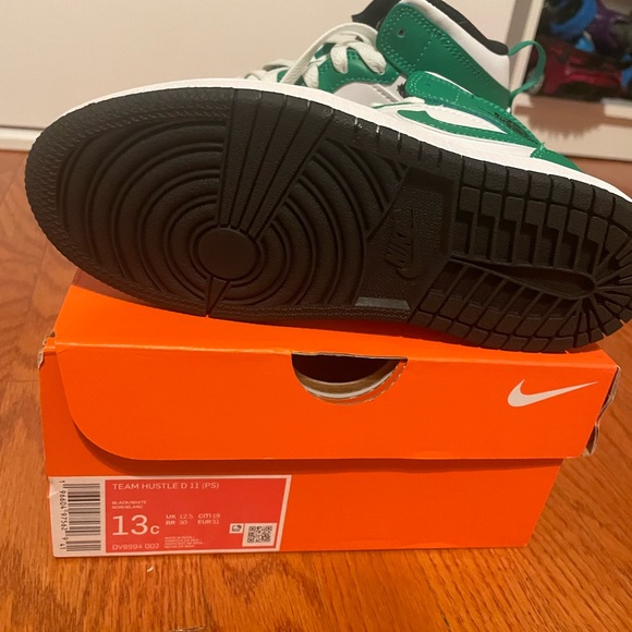 Brand new Nike air Jordan size 13 - Picture 2 of 3